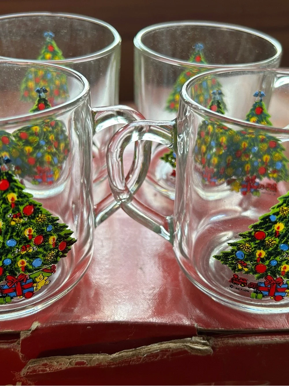 Vintage Christmas Tree Glass Mugs - Set of 4